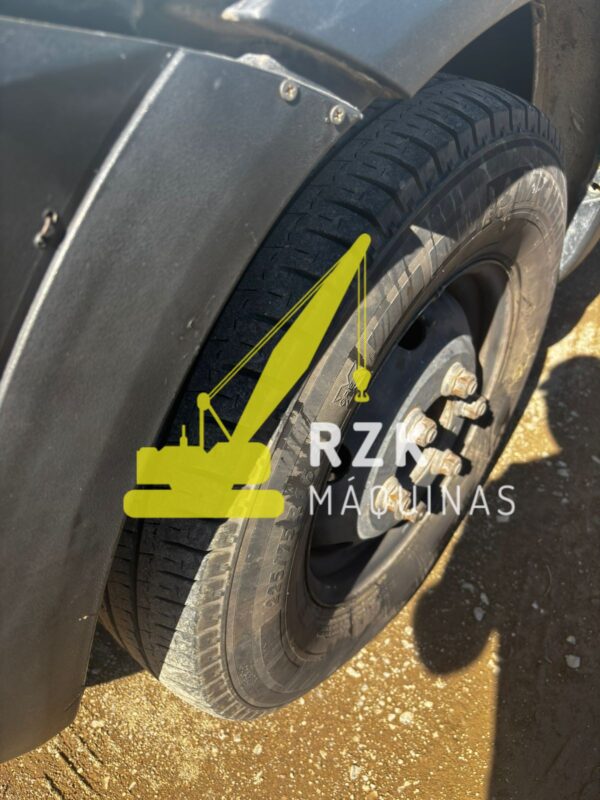 CAMINHÃO BAU 3/4 IVECO DAILY 35S14 CS - 2011/12 - Image 14