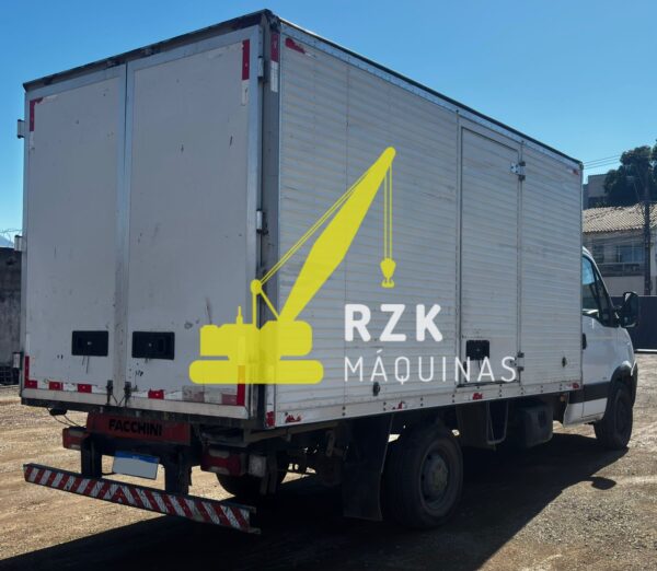 CAMINHÃO BAU 3/4 IVECO DAILY 35S14 CS - 2011/12 - Image 3