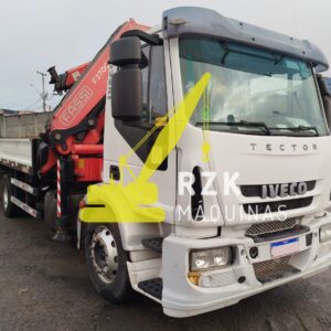 CAMINHÃO MUNCK IVECO TECTOR FASSI F270-2011