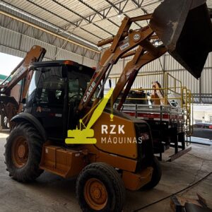 RETROESCAVADEIRA CASE 580M ANO 2009