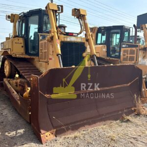 TRATOR DE ESTEIRA CATERPILLAR D6T - 2012