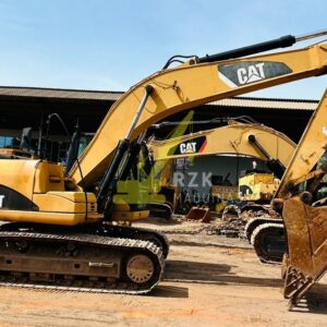 ESCAVADEIRA CATERPILLAR 320D - 2010